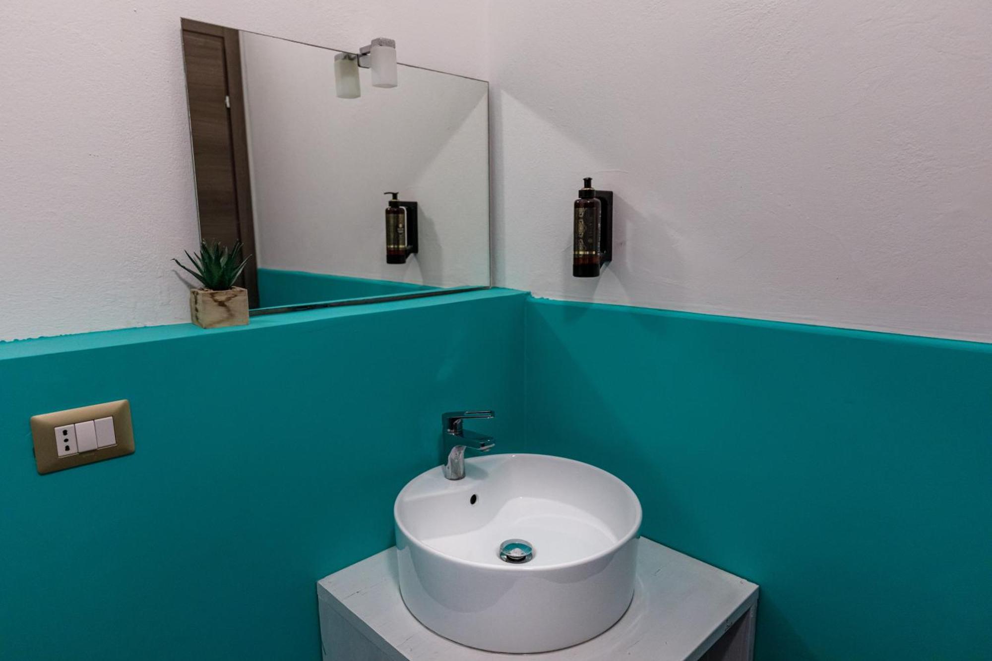 Onlyrooms III - Recommended For Under 30S Cagliari Ruang foto