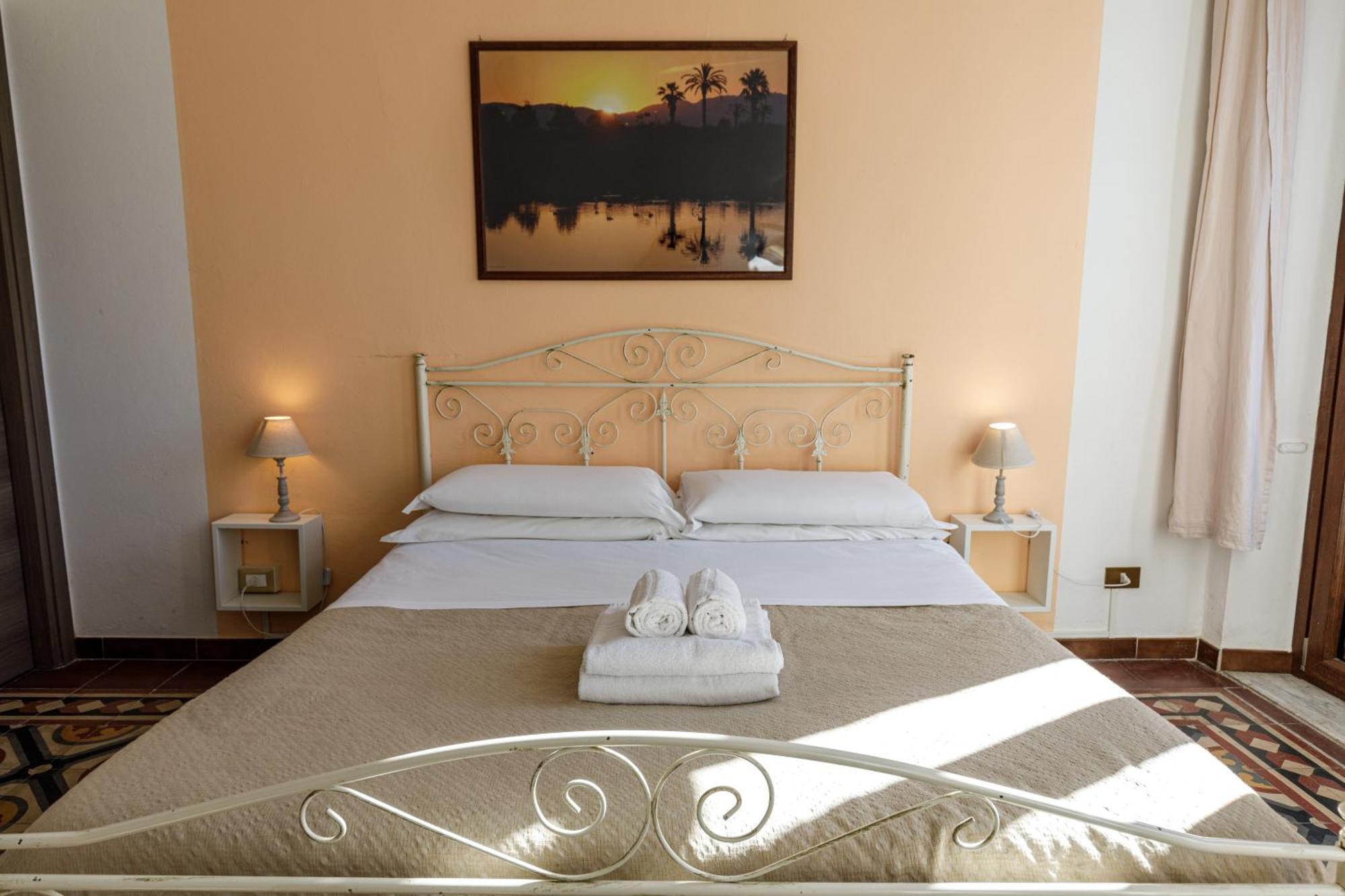 Onlyrooms III - Recommended For Under 30S Cagliari Ruang foto