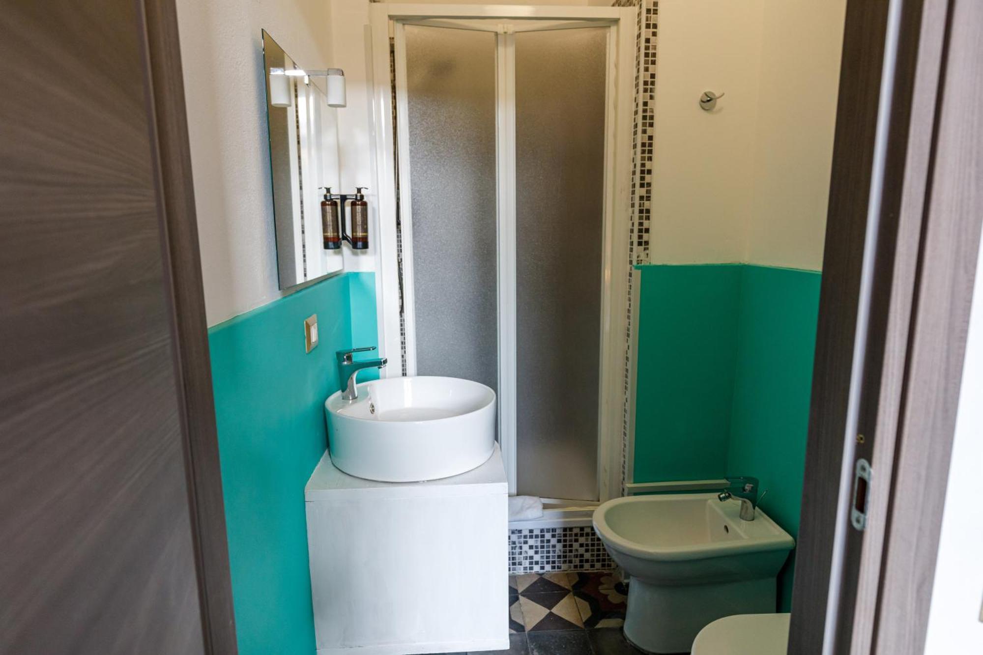 Onlyrooms III - Recommended For Under 30S Cagliari Ruang foto