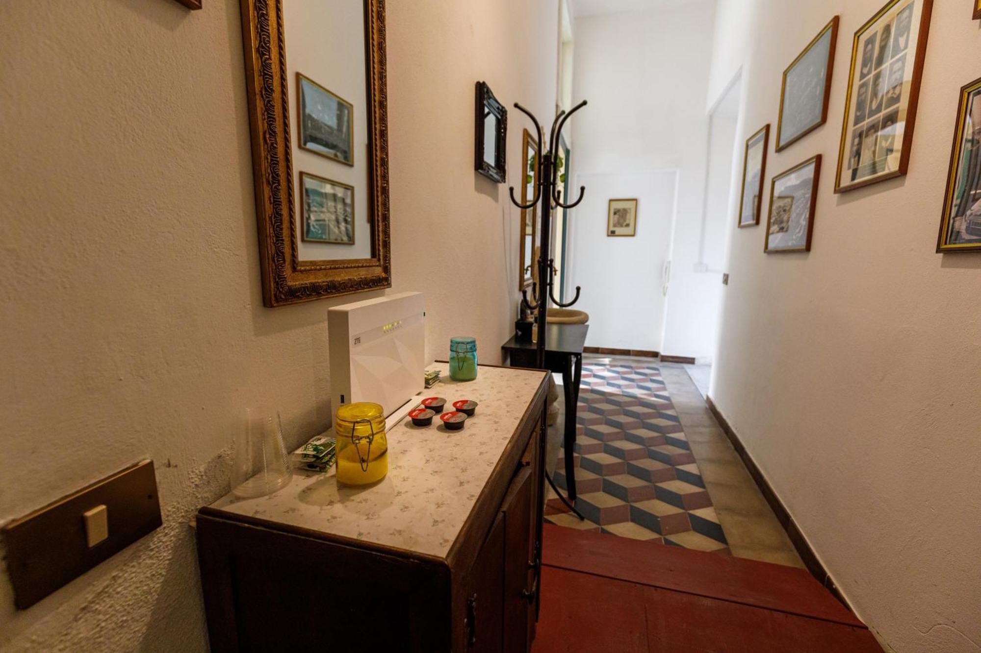 Onlyrooms III - Recommended For Under 30S Cagliari Bagian luar foto