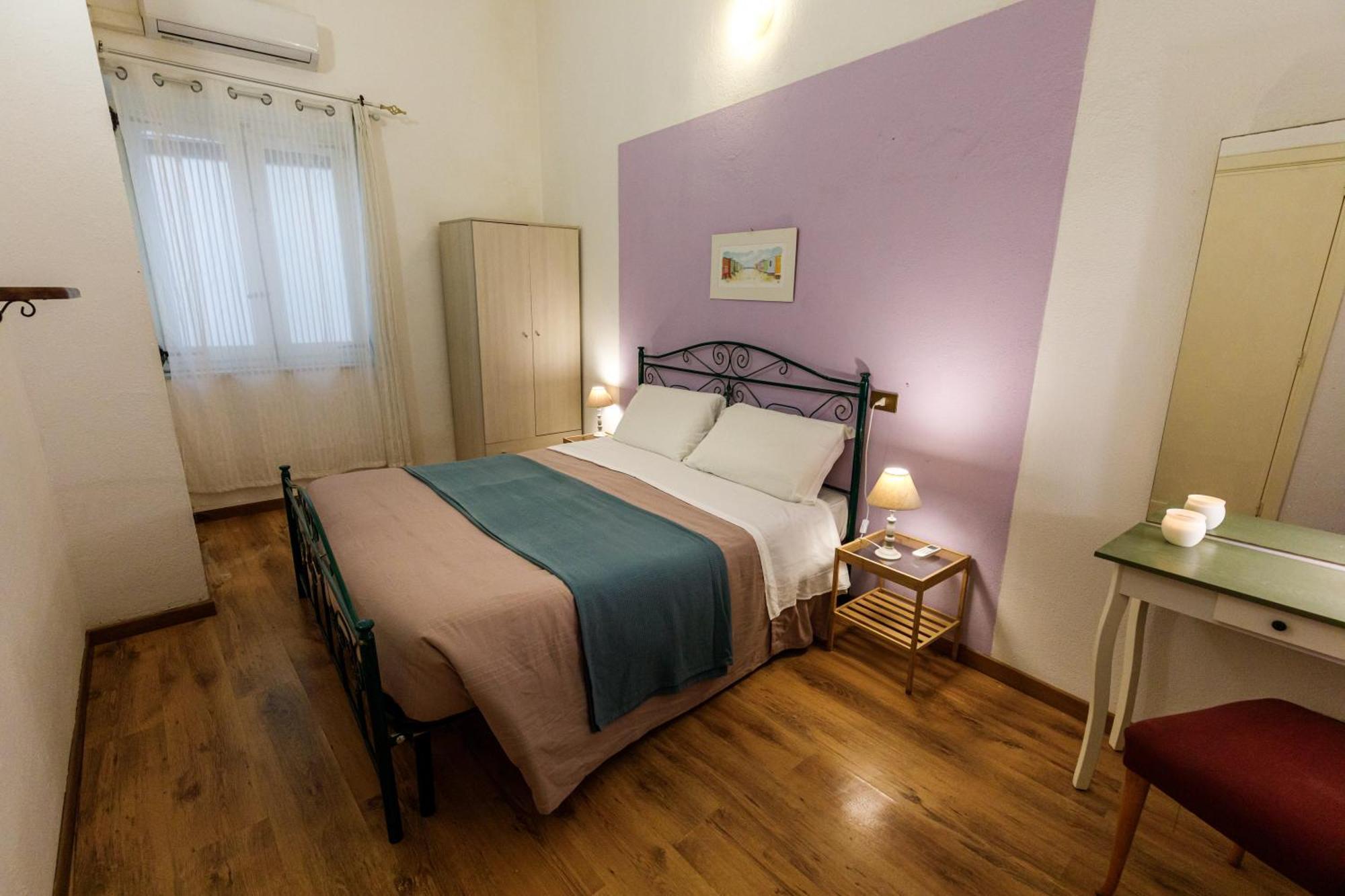 Onlyrooms III - Recommended For Under 30S Cagliari Bagian luar foto