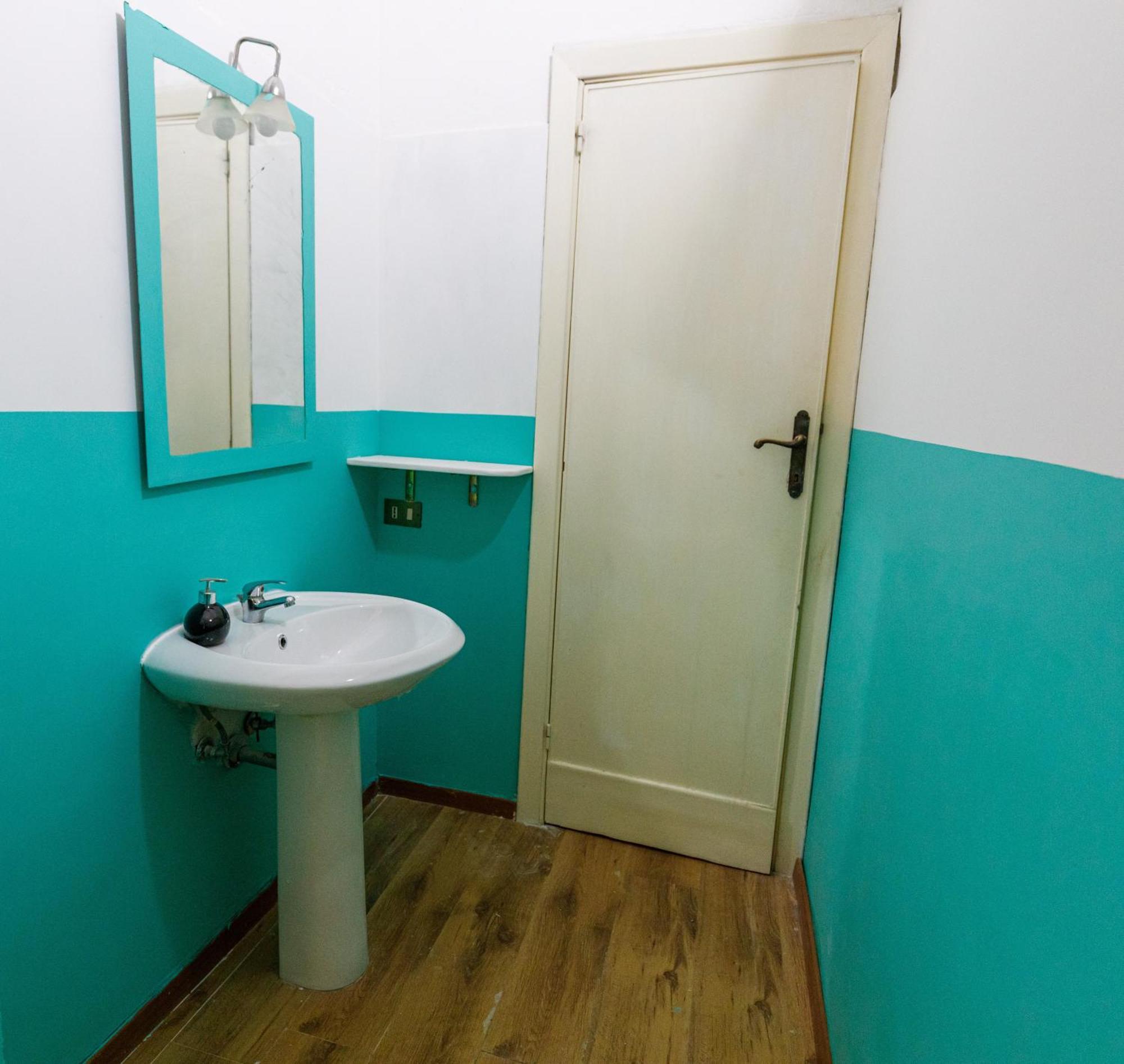 Onlyrooms III - Recommended For Under 30S Cagliari Ruang foto