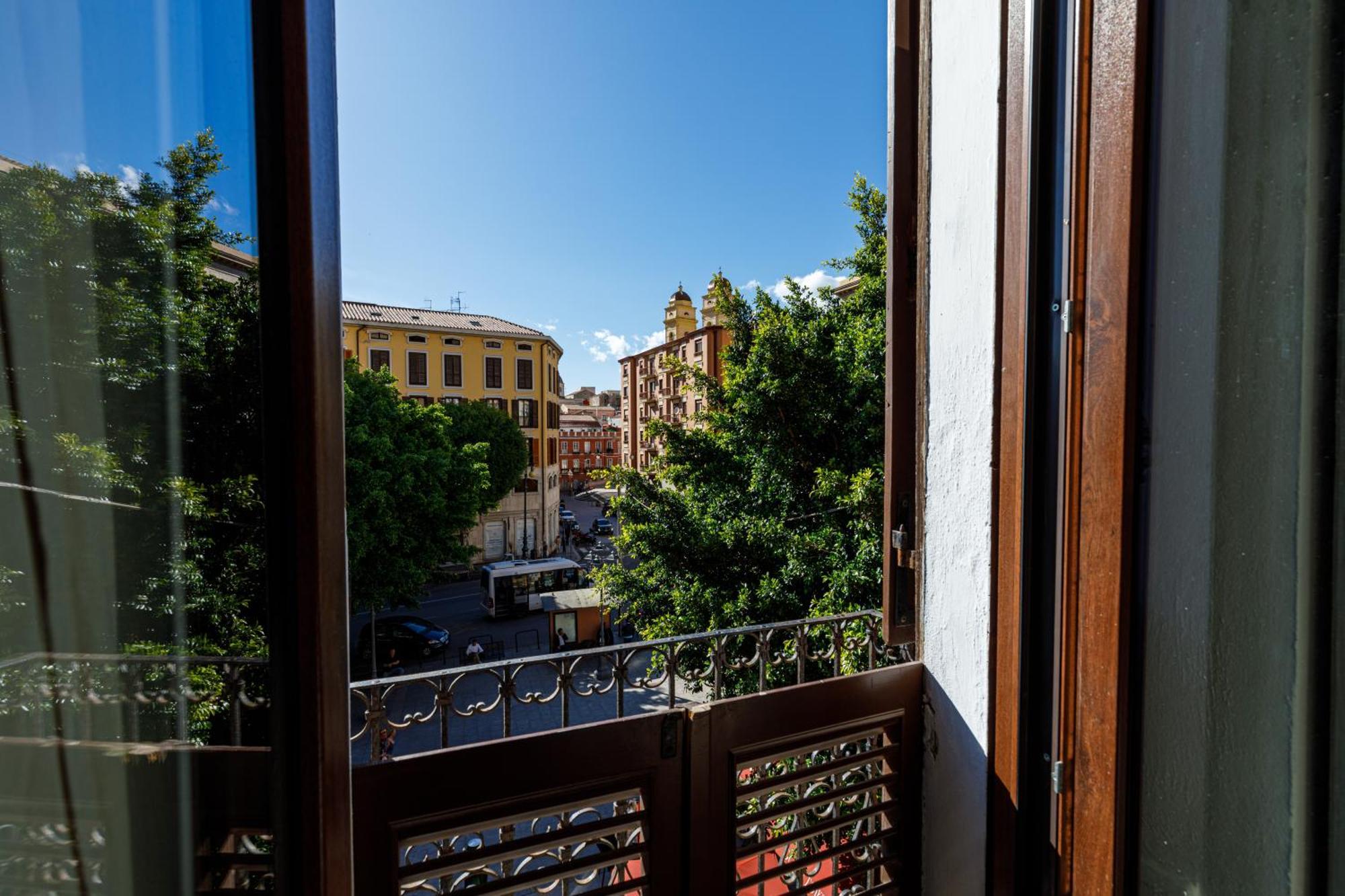 Onlyrooms III - Recommended For Under 30S Cagliari Bagian luar foto