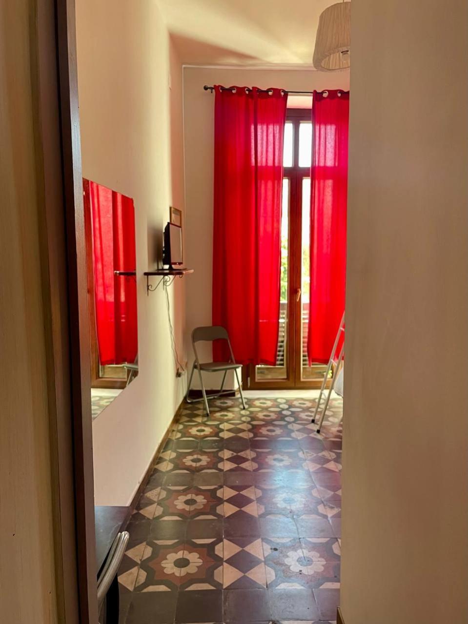 Onlyrooms III - Recommended For Under 30S Cagliari Bagian luar foto