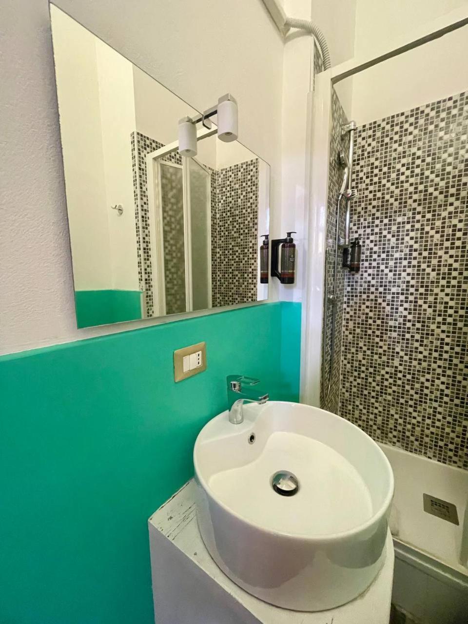 Onlyrooms III - Recommended For Under 30S Cagliari Bagian luar foto